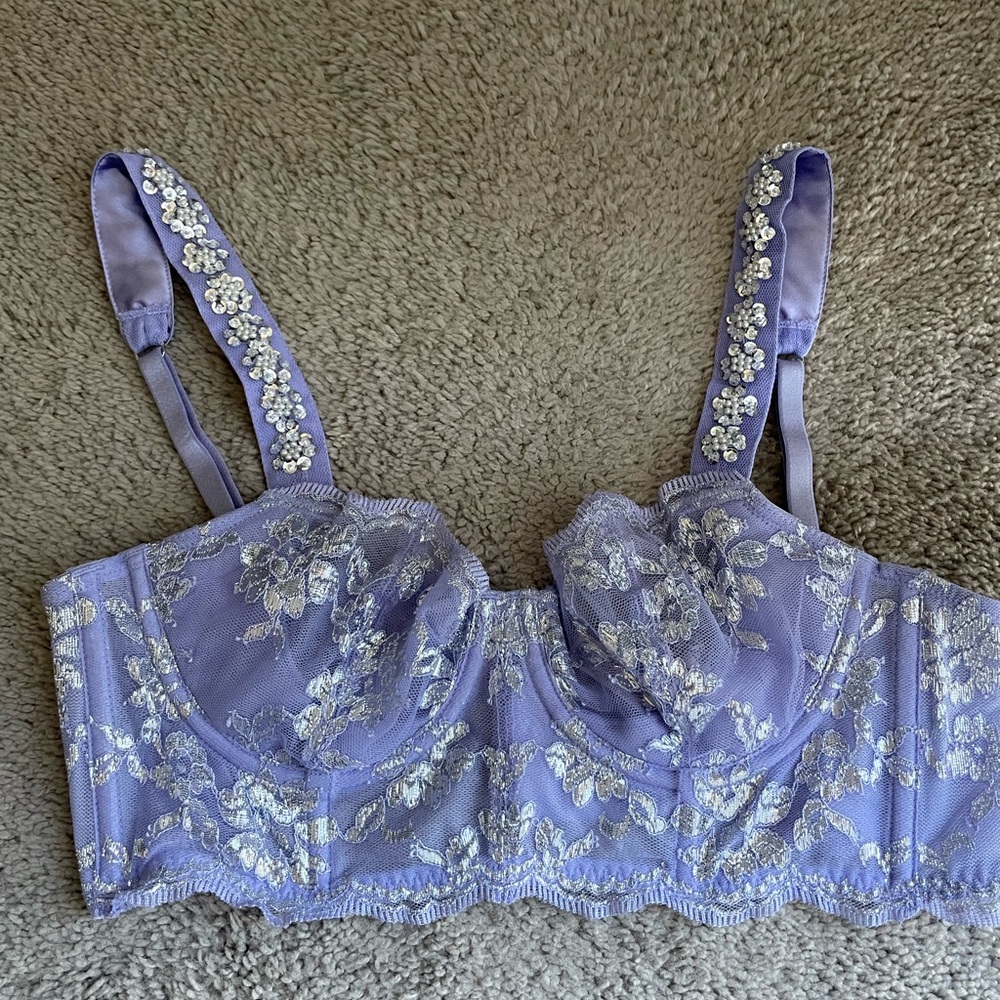 Victoria's Secret Lavender Lace bling Bra